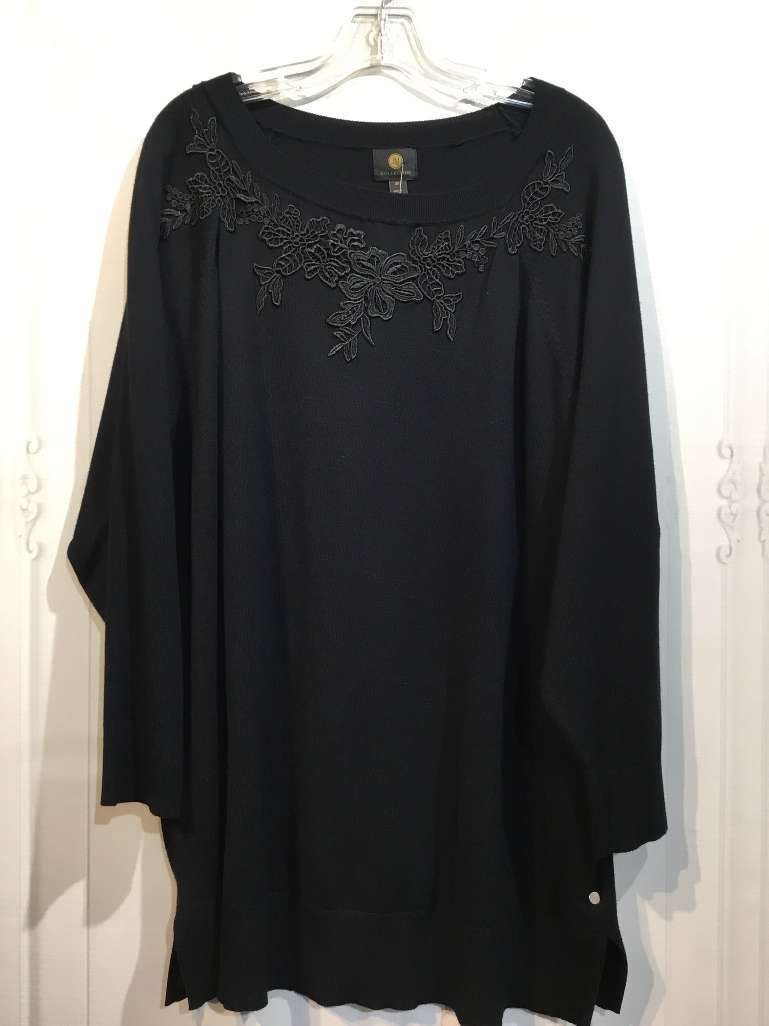 JM Collection Size 2X Black Tops