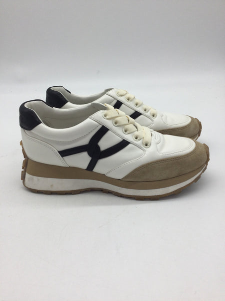 LUXURY Veronica Beard Size 6 White Shoes