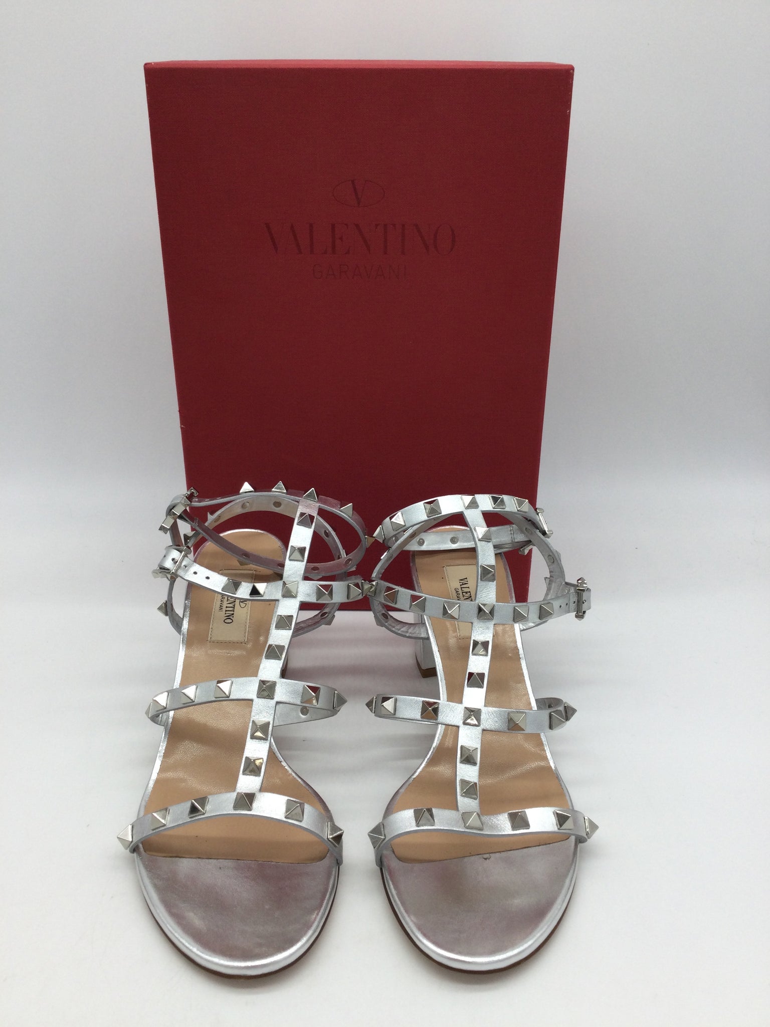 Valentino Size 9 Silver Shoes