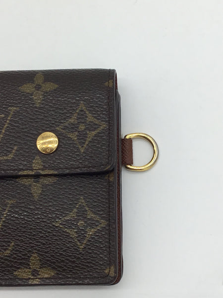 LUXURY Louis Vuitton Size Small Brown Purses/Wallets