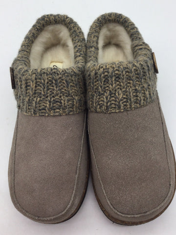 Clarks Size 7 Beige Shoes