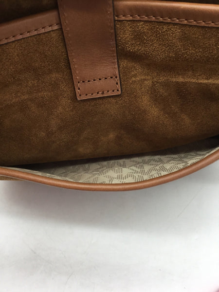 MICHAEL Michael Kors Size Medium Brown Purses/Wallets