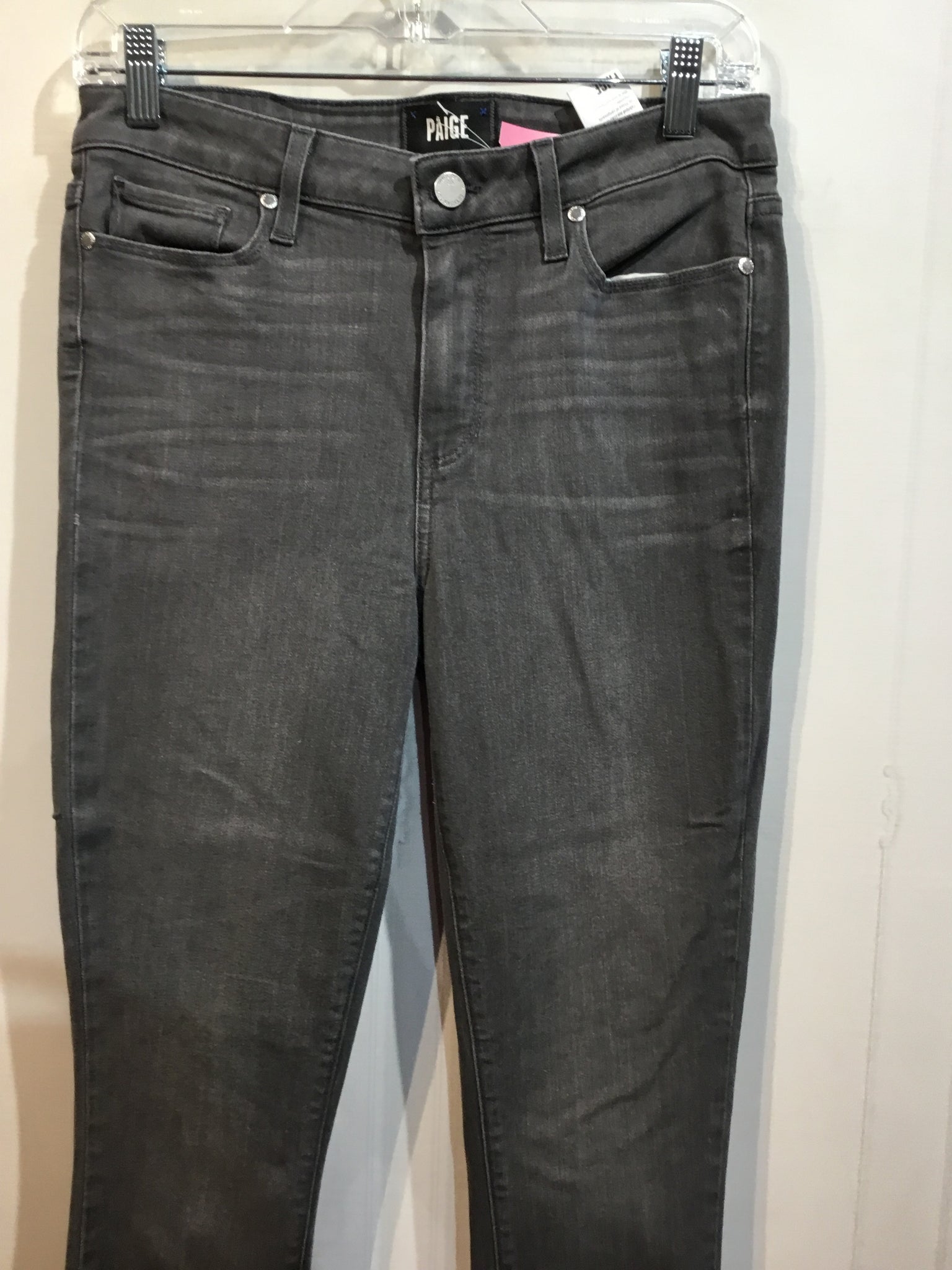 LUXURY Paige Size M/8 Black Bottoms