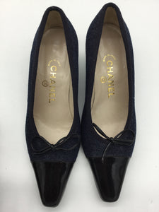 CHANEL Size 7 Blue Shoes