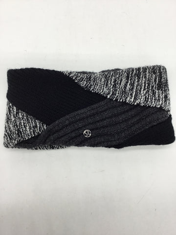 LUXURY Lululemon Grey Winter Accessories