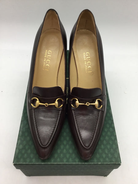 LUXURY GUCCI Size 7.5 Brown Shoes