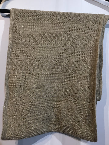 NWT Gold Winter Accessories