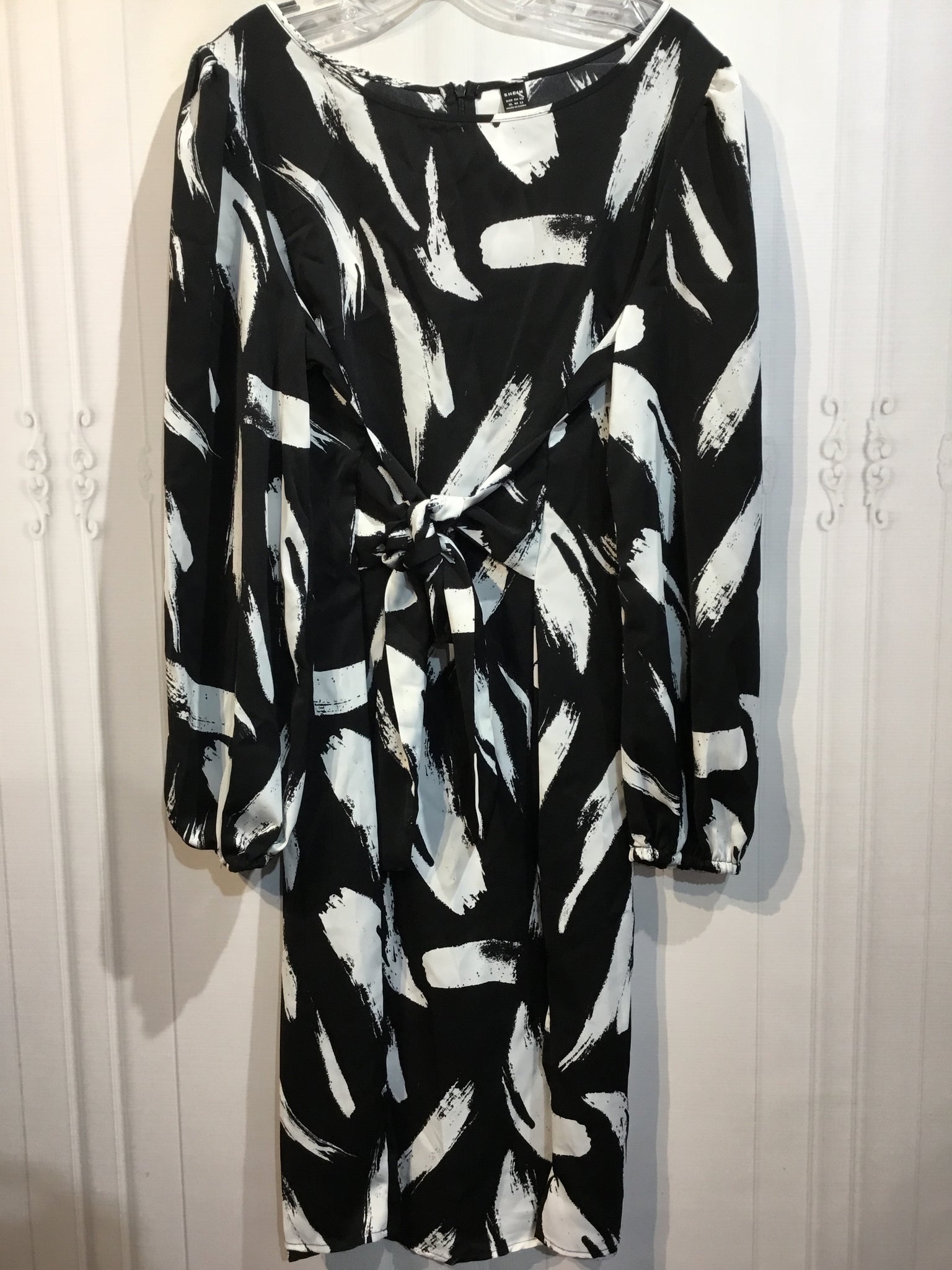 Shein Size Extra Large Black DRESS/1 PIECE