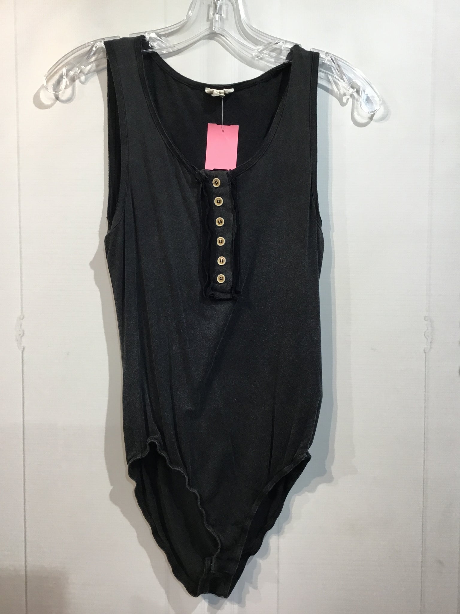 POL Size Medium Grey Tops