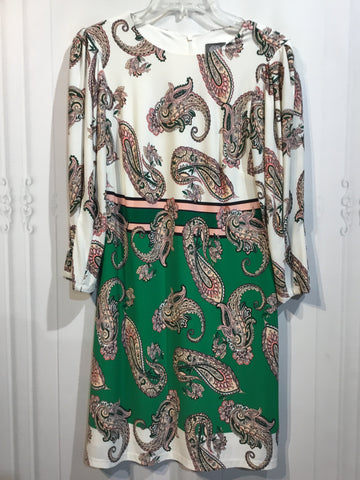 VINCE CAMUTO Size M/8 White DRESS/1 PIECE