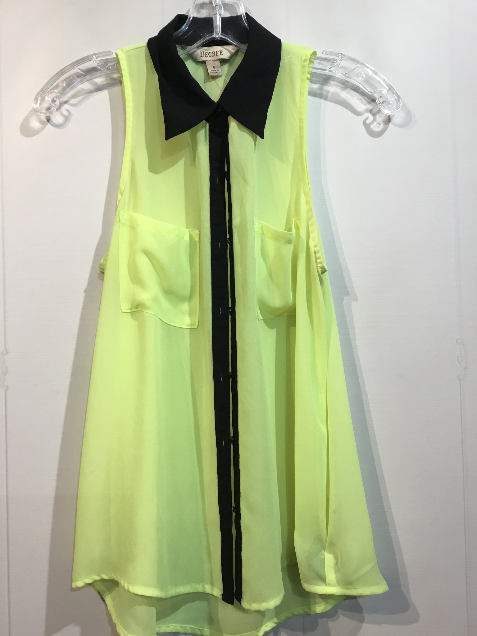 Decree Size Small Yellow Tops