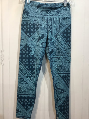 Fabletics Size Medium Blue Athletic Wear
