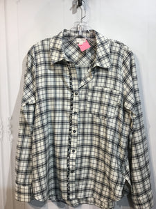 Hem & Thread Size Medium White Tops