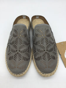 Olu Kai Size 8.5 Grey Shoes