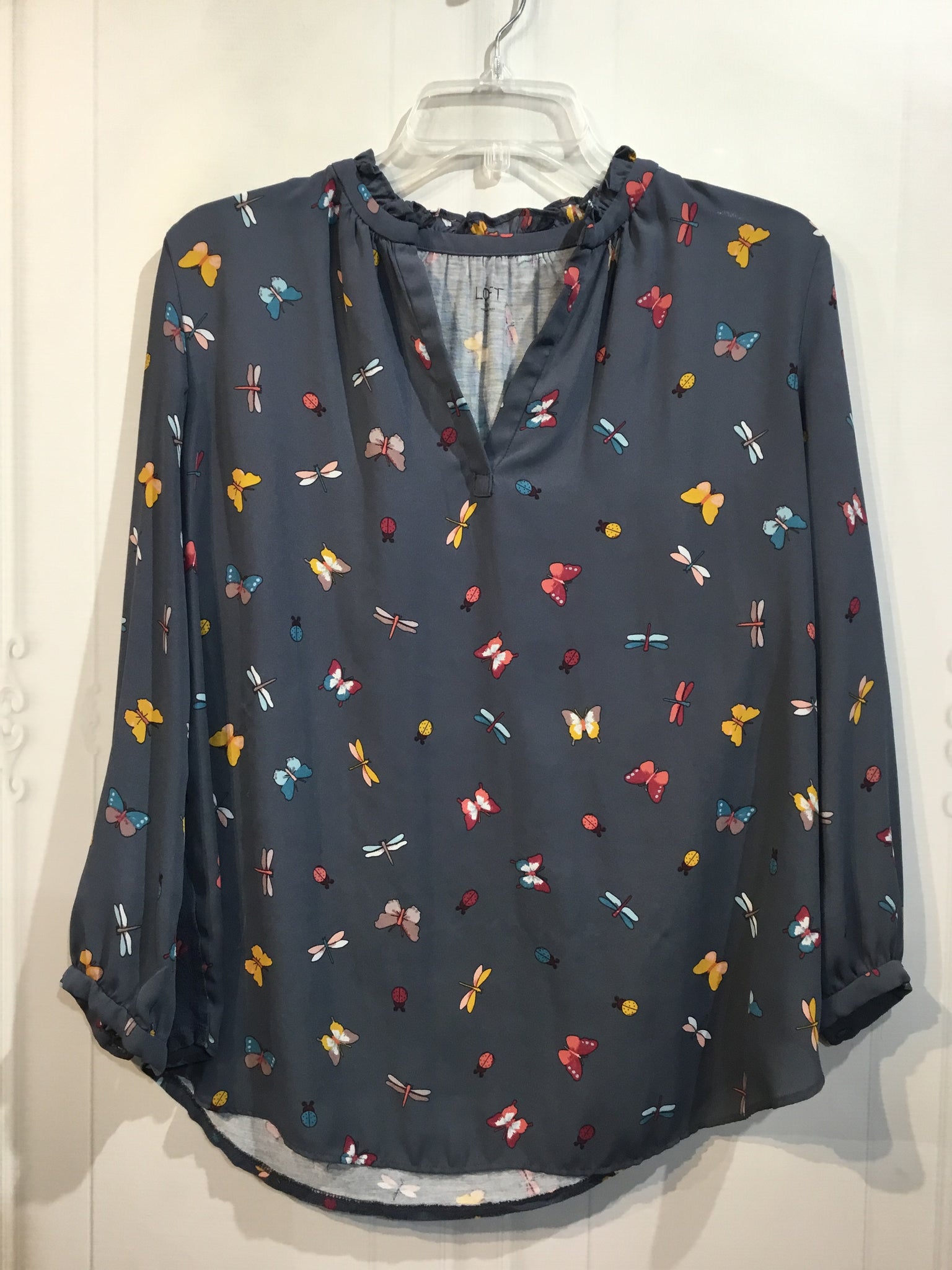 LOFT Size Medium Grey Tops