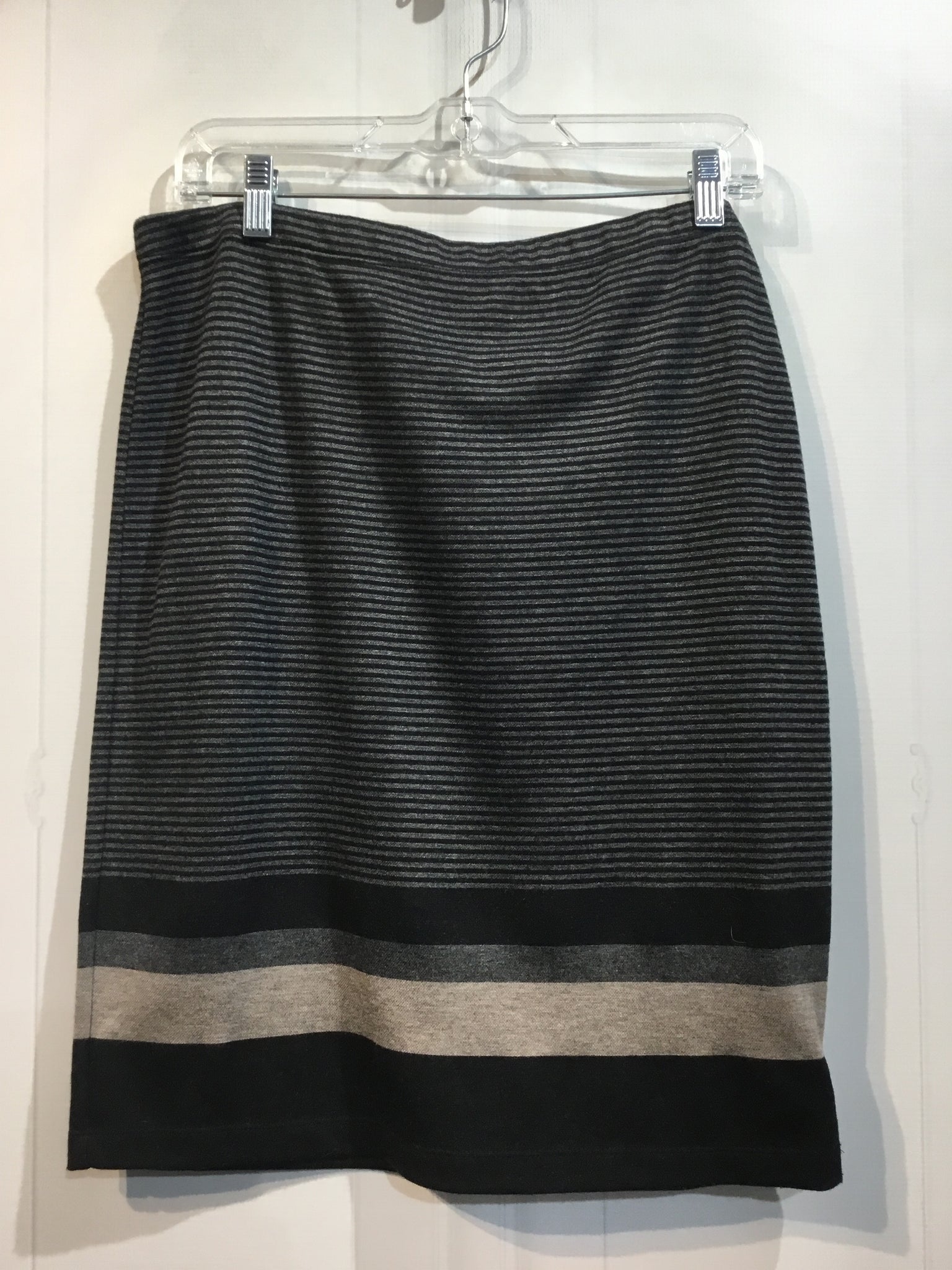 MAX STUDIO Size Large Black Bottoms