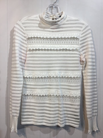 White House Black Market Size Extra Extra Small White Tops