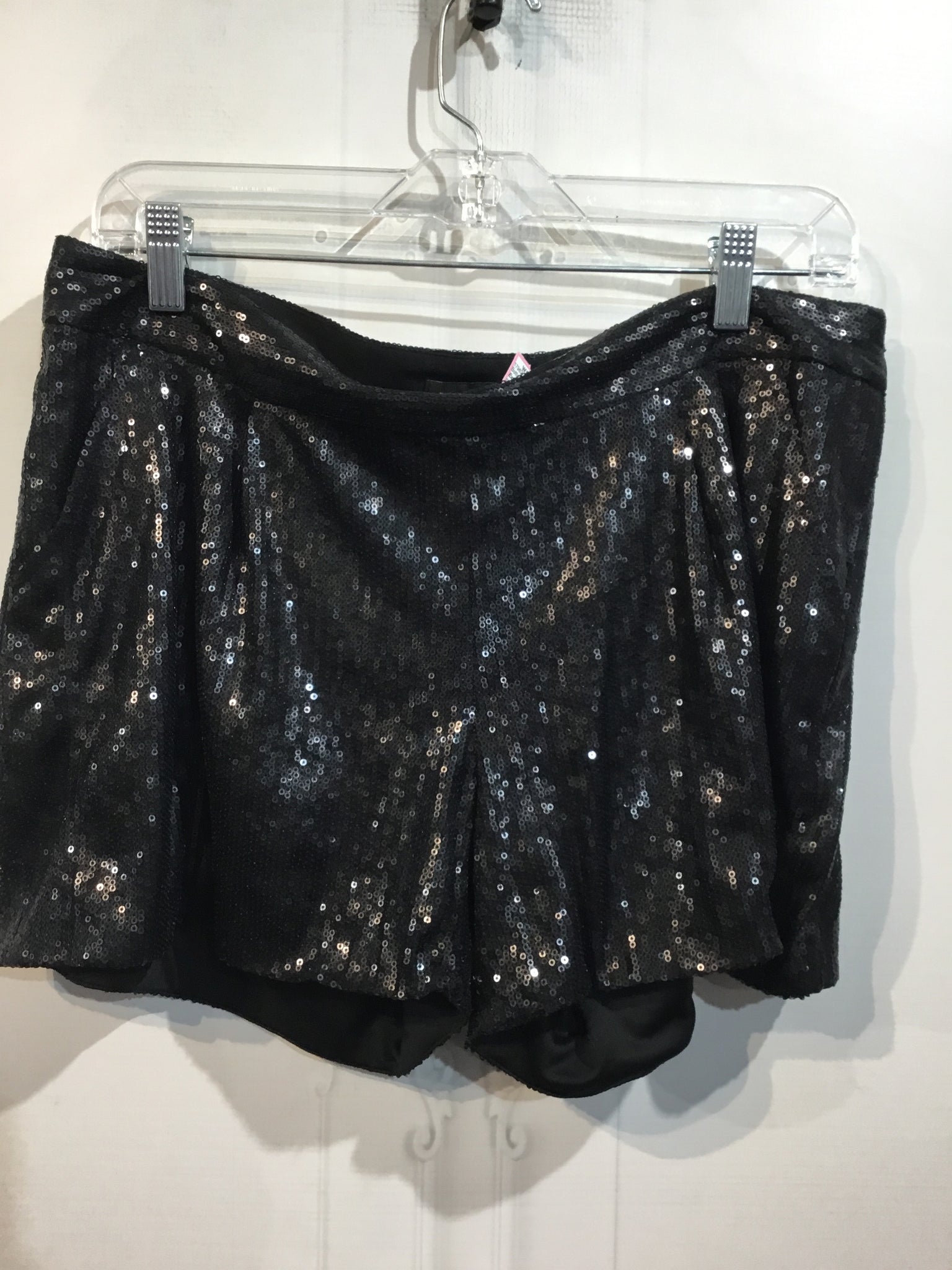 Express Size M/10 Black Bottoms