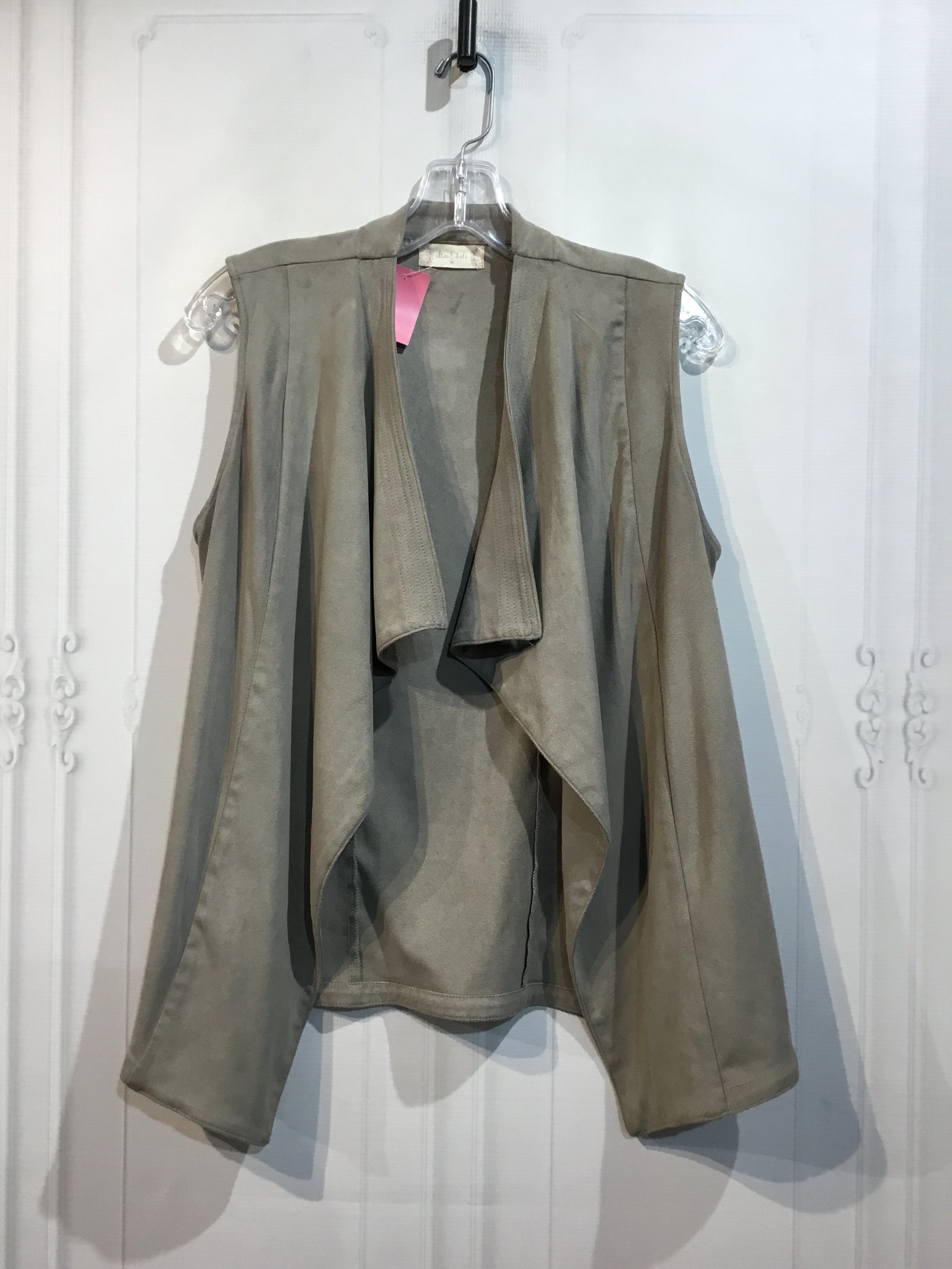 Altar'd State Size M Beige Tops