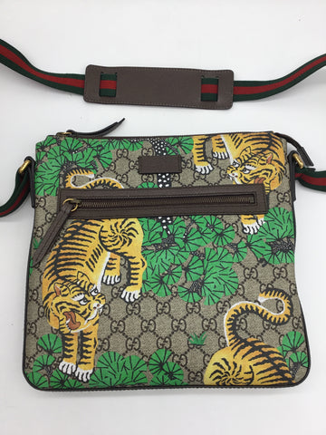 GUCCI Size Medium Brown Gucci