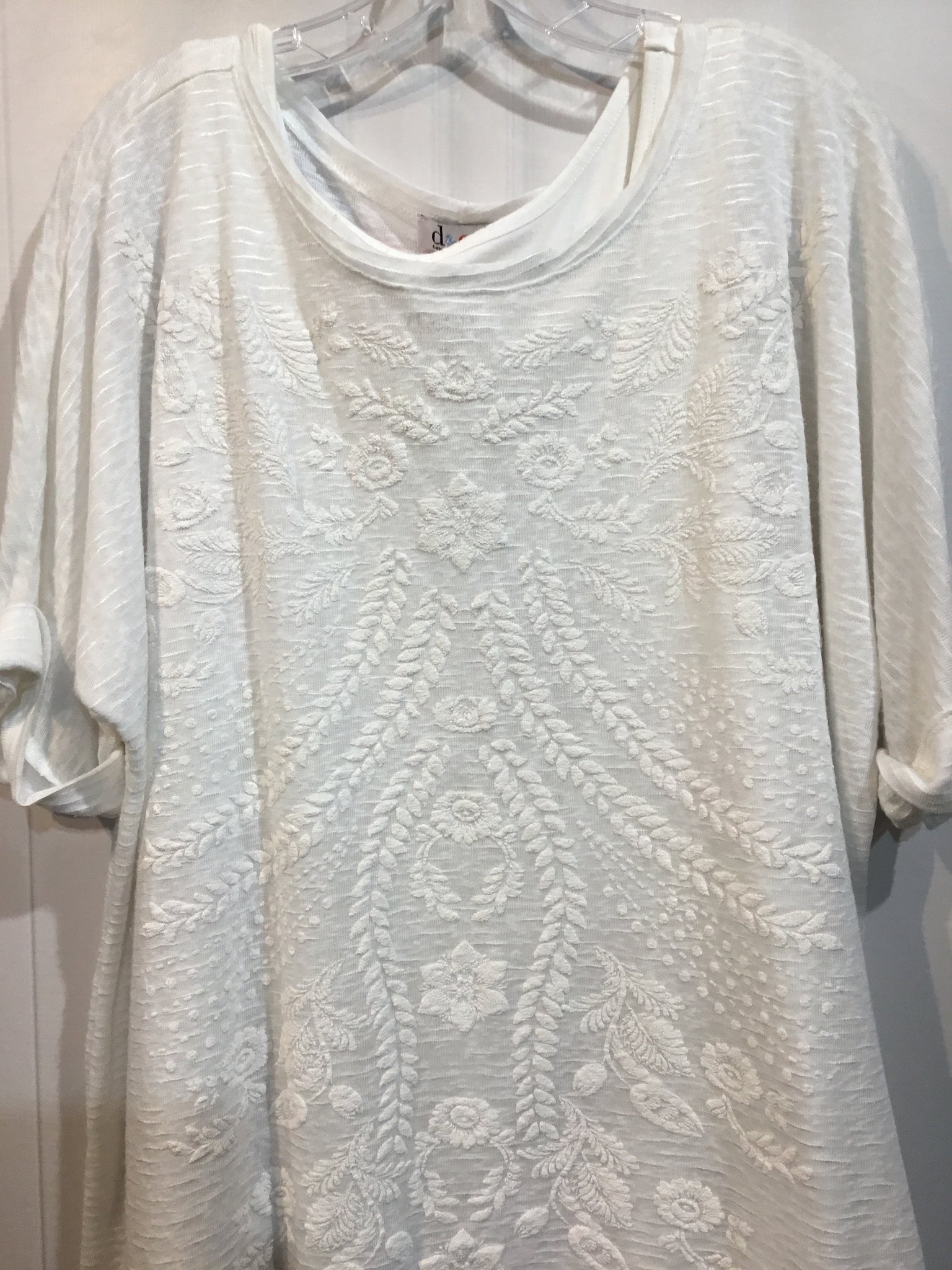 d&co Size Extra Large White Tops