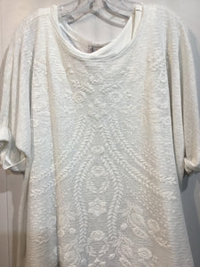 d&co Size Extra Large White Tops