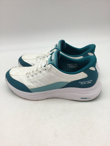 Sketchers Size 8 White Shoes
