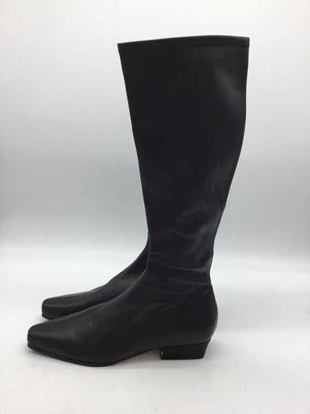 LUXURY NWOB Bared Footwear Black Shoes