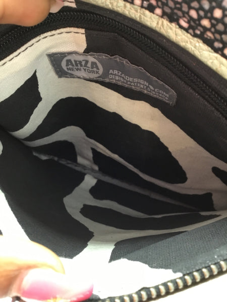 Arza Size Small Black Purses/Wallets