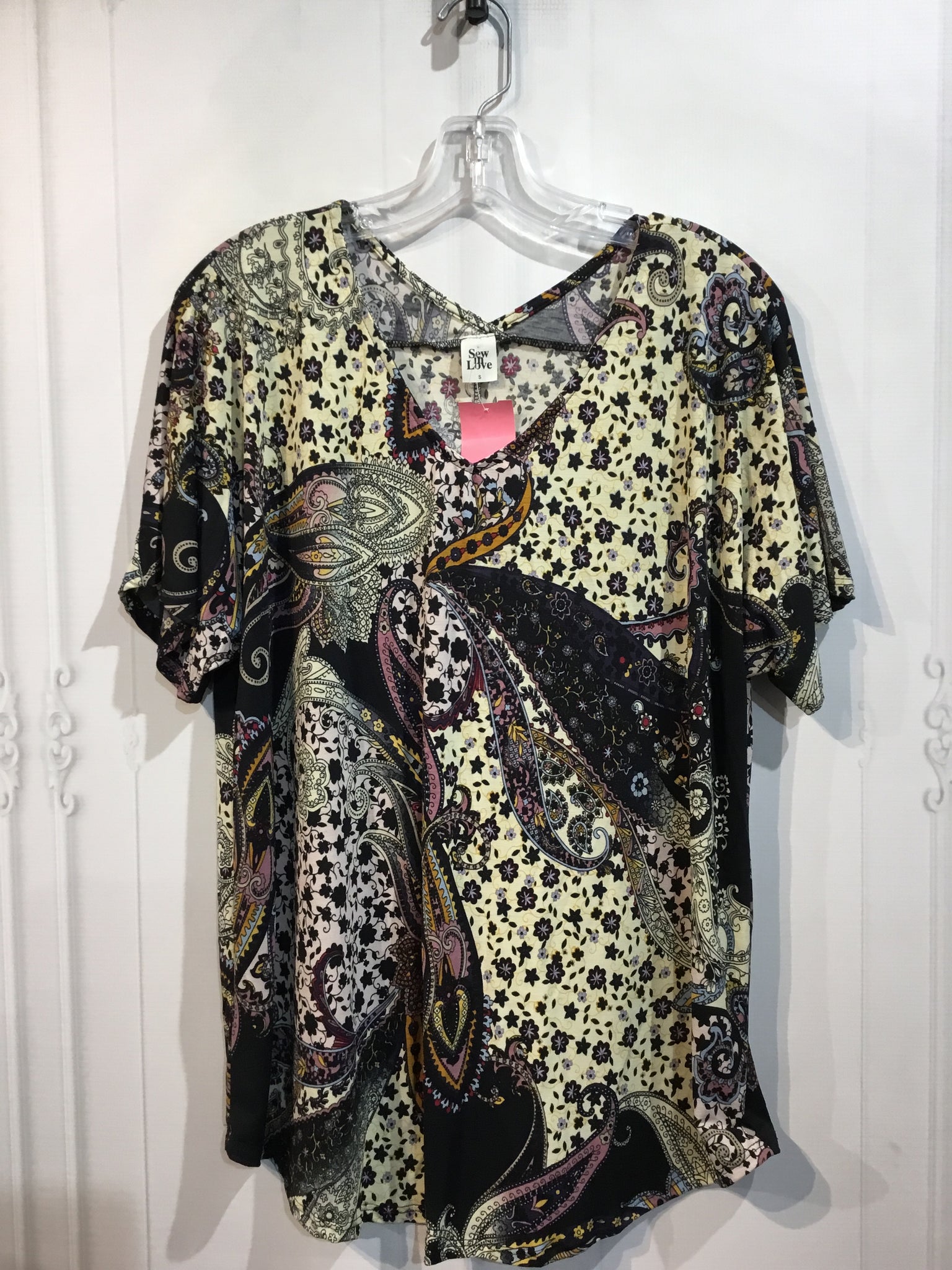 Sew In Love Size Small Black Tops