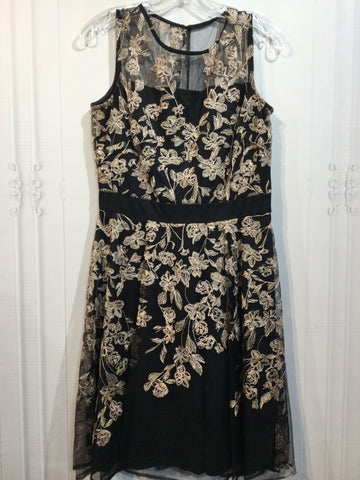 J. Taylor Size M/8 Black DRESS/1 PIECE