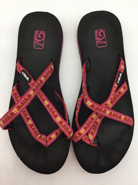 TEVA Size 8 Red Shoes