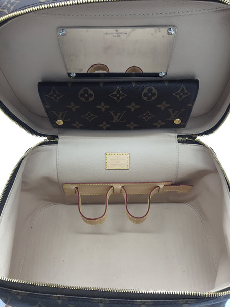 Louis Vuitton Size GM Brown Louis Vuitton Nice Vanity