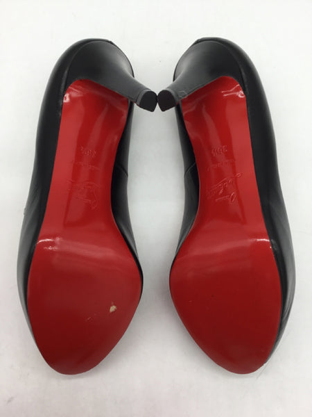 LUXURY Christian Louboutin Size 6 Black Shoes