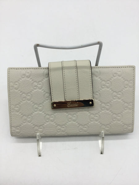 LUXURY GUCCI Size White Purses/Wallets