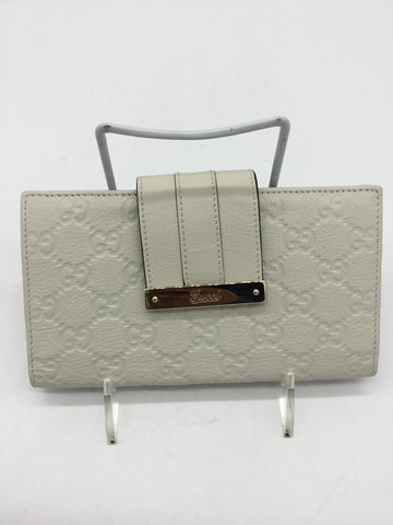 LUXURY GUCCI Size White Purses/Wallets