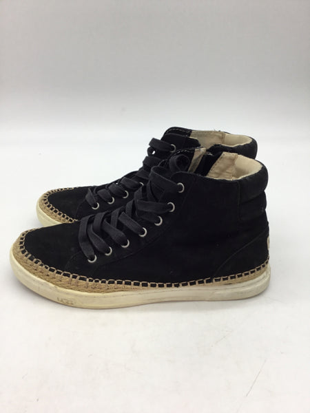 UGG Size 7.5 Black Shoes