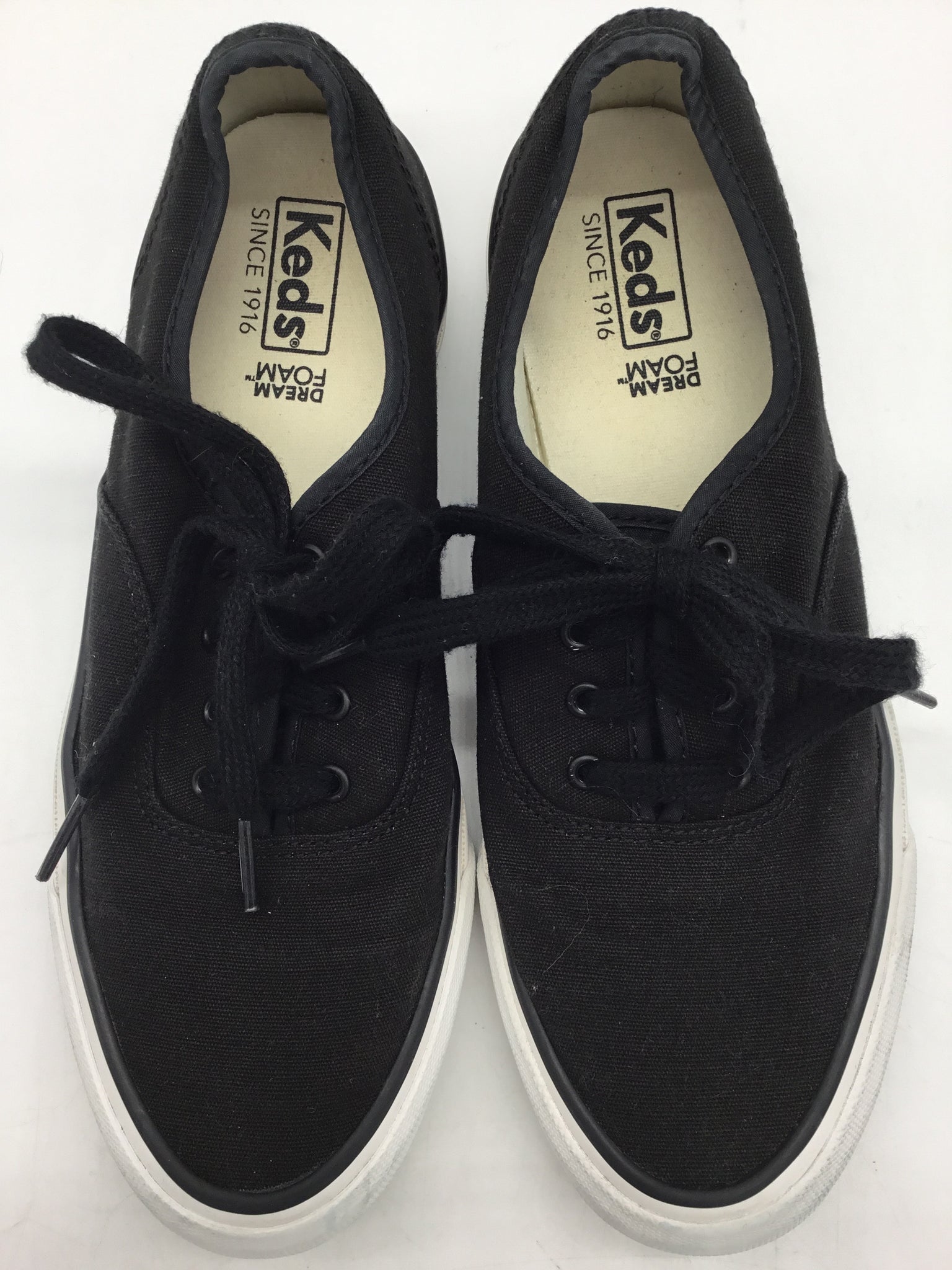 Ked's Size 6 Black & White Shoes