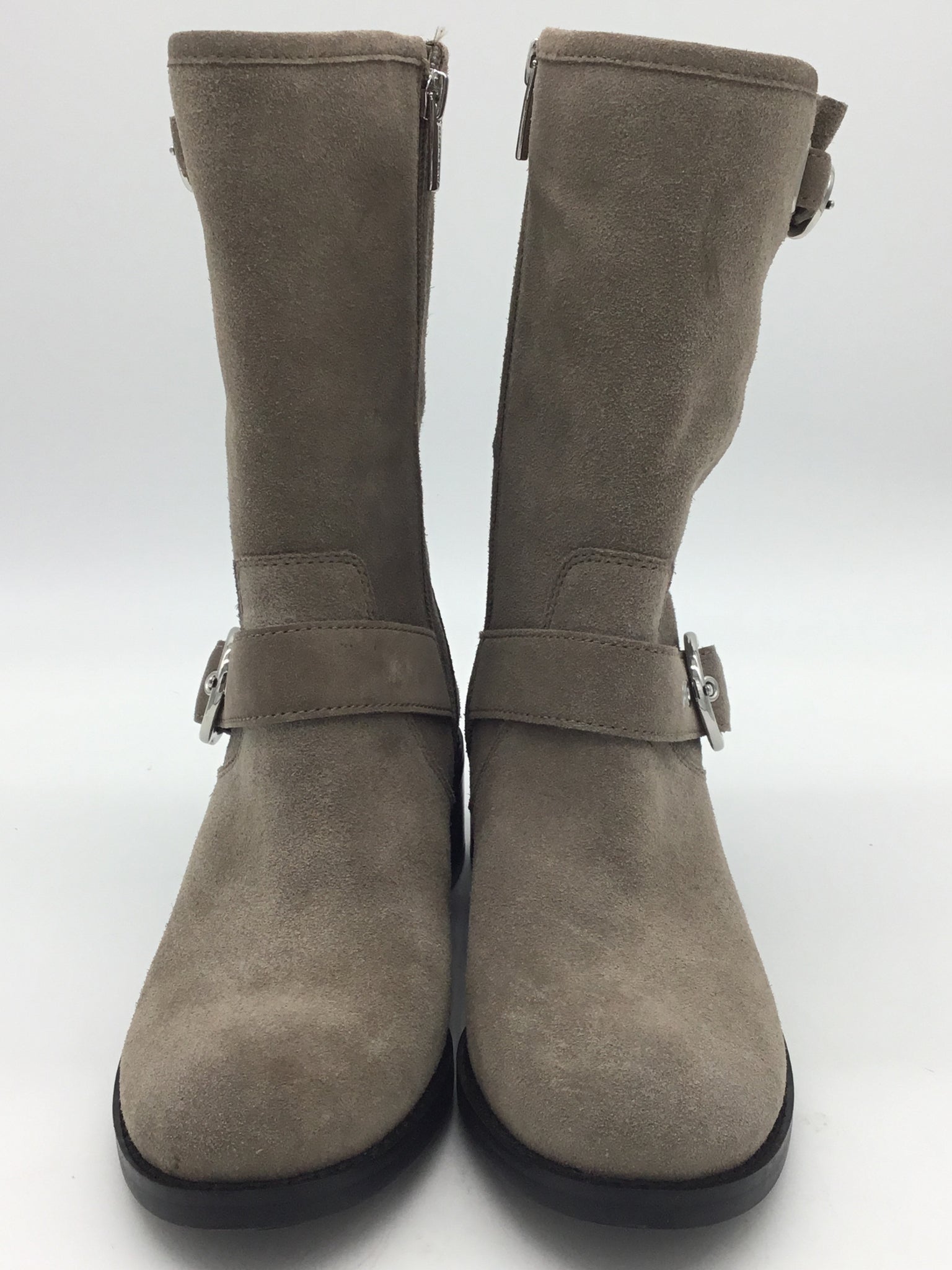 VINCE CAMUTO Size 7 Taupe Boots