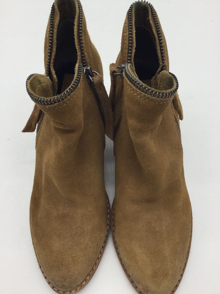 Dolce Vita Size 6.5 Camel Booties