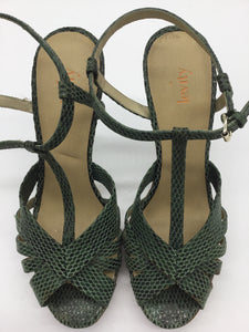 Levity Size 9.5 Dark Green Print Heels