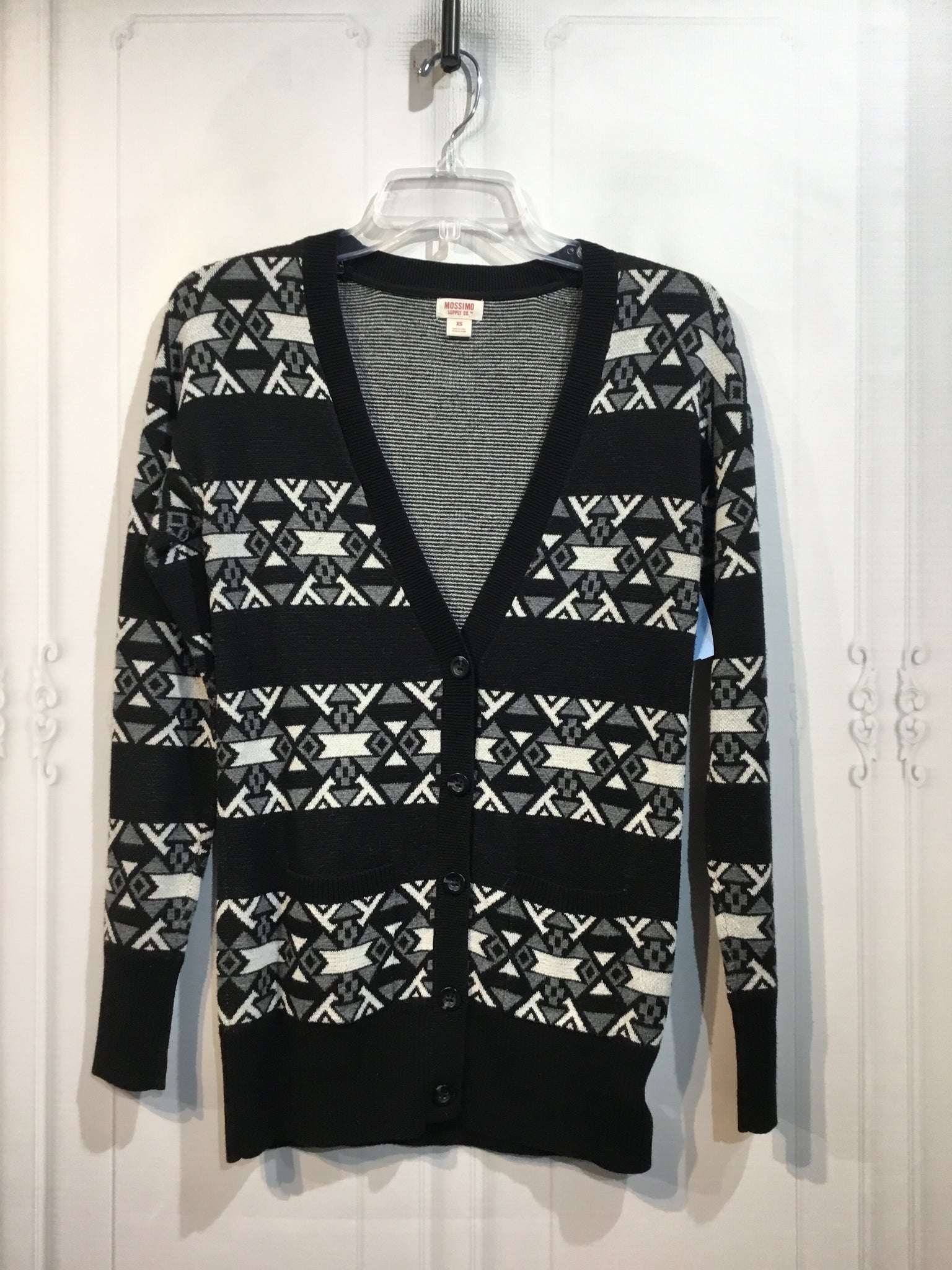 Mossimo Size XS/0-2 Black/White/Grey Sweater