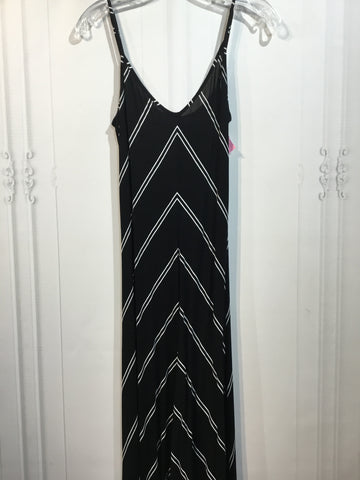 LOFT Size MP/8-10P Black & White Dress