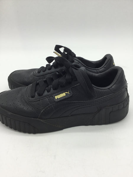 Puma Size 7 Black Shoes