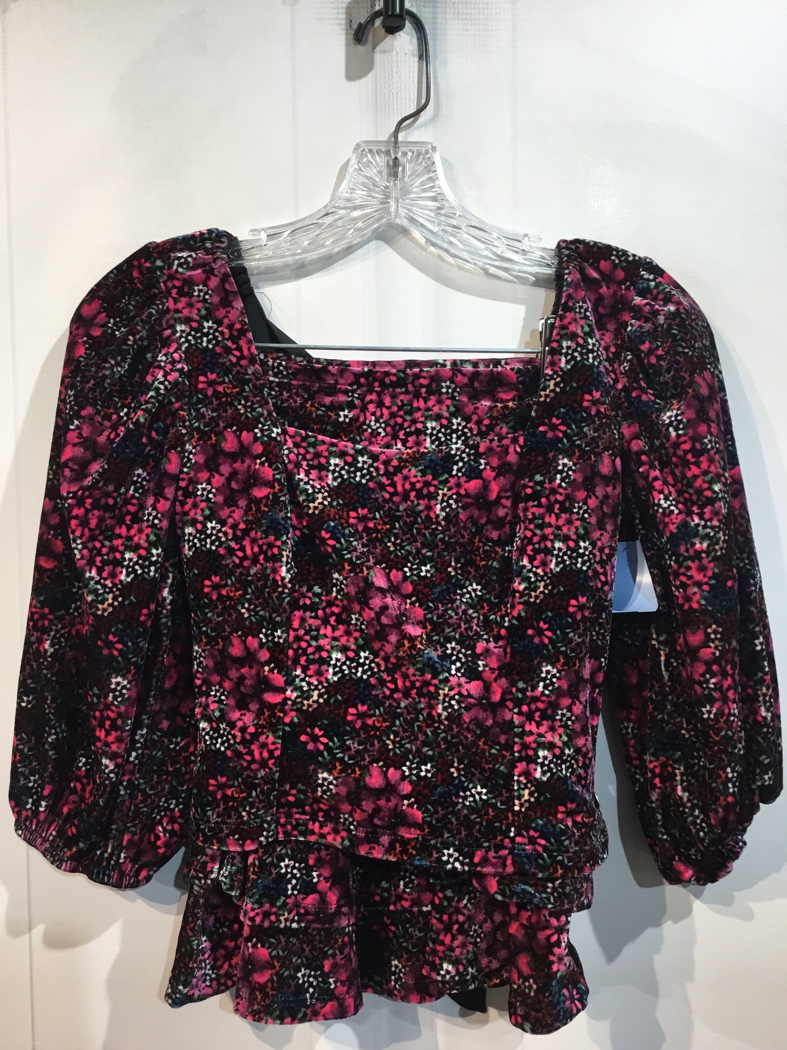 So Size XS/0-2 Black & Pink Floral Print 2 Pc Skirt & Top